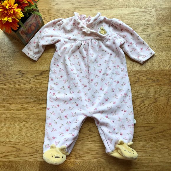 Vintage Other - Vintage Classic Pooh Infant Sleeper Footie 6 Month
